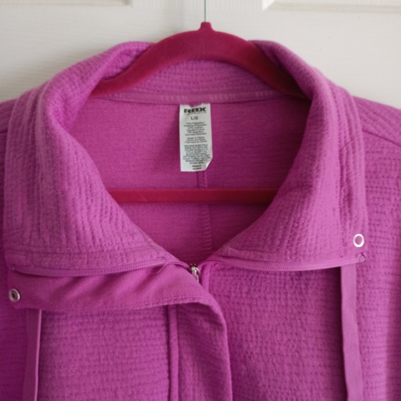 Cozy Women's Raspberry Pullover Top - Picture 4 of 9